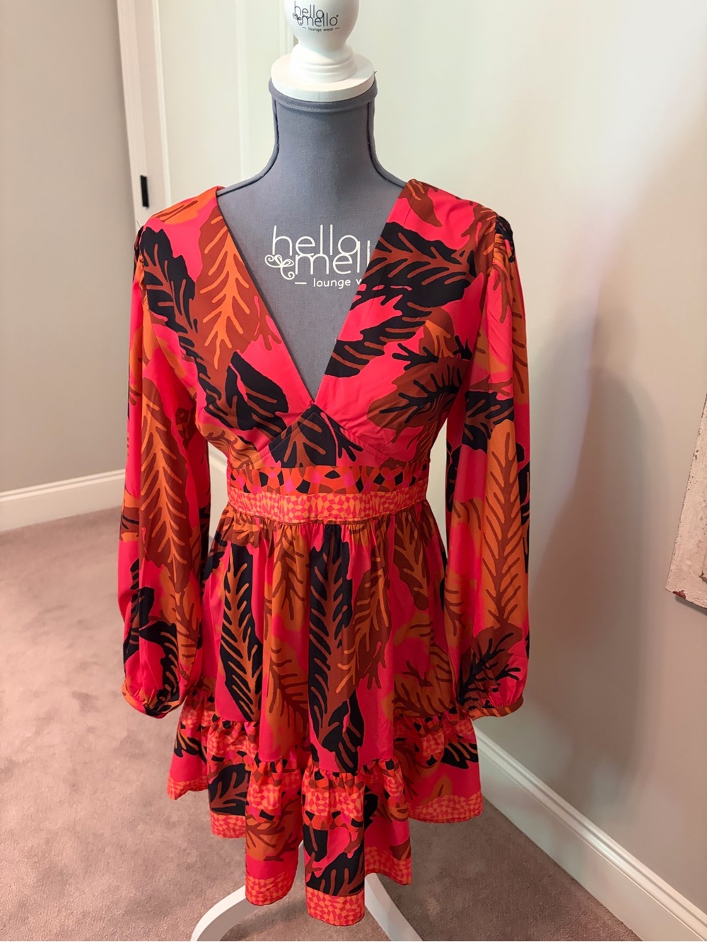 Summer Heat Leaf Print V-Neck Mini Dress in Hot Pink & Rust